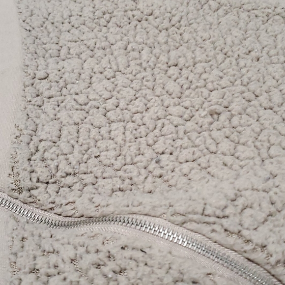 Sweater - Picture 2 of 4